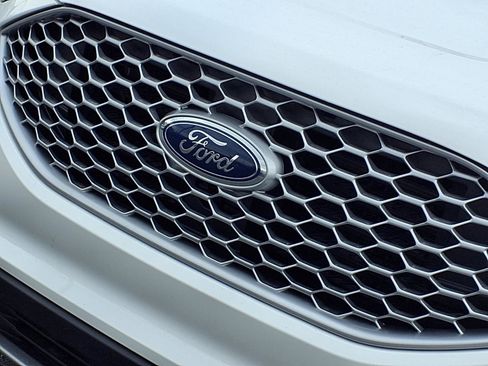 Certified 2024 Ford Edge SEL w/ Convenience Package AWD/4WD image 33