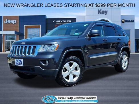 Used 2013 Jeep Grand Cherokee Laredo AWD/4WD image 1