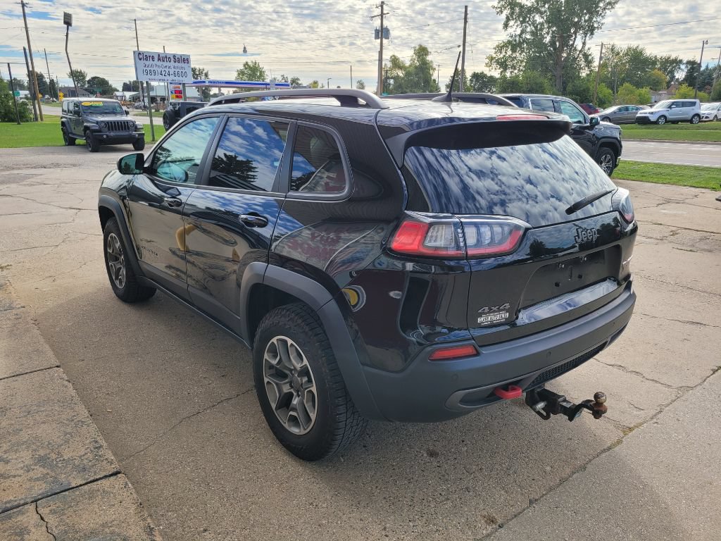 Used 2020 Jeep Cherokee Trailhawk w/ Cold Weather Group AWD/4WD image 12