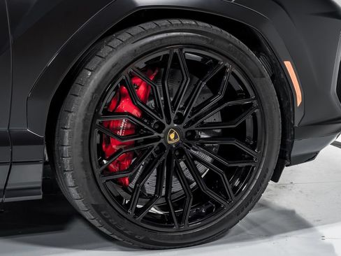 Used 2025 Lamborghini Urus S AWD/4WD image 56
