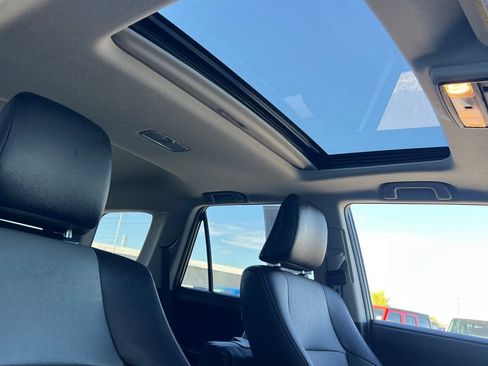 Used 2021 Toyota 4Runner SR5 Premium w/ Moonroof Package AWD/4WD image 47
