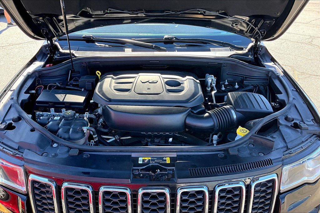 Used 2021 Jeep Grand Cherokee Limited AWD/4WD image 29