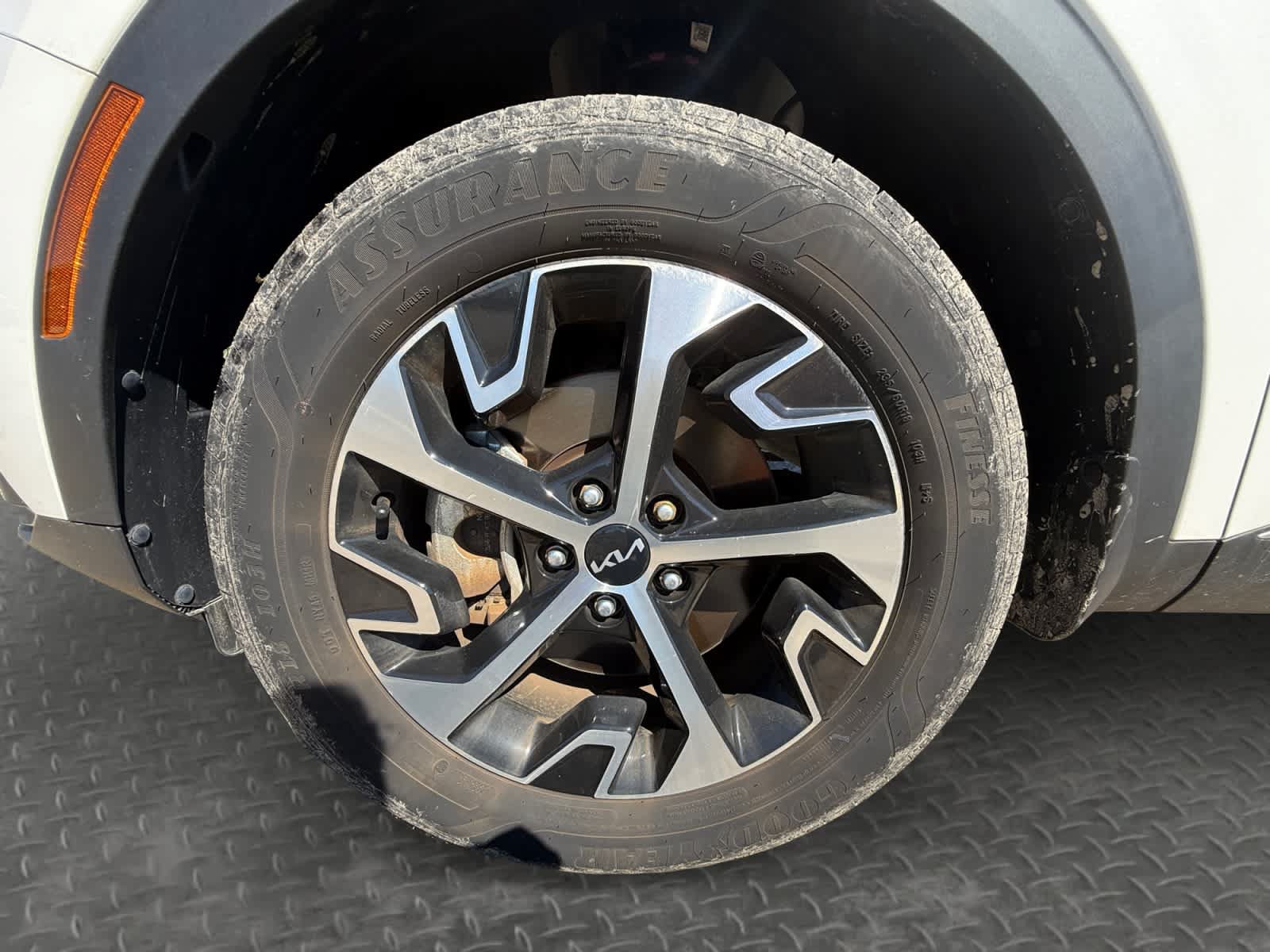 Certified 2023 Kia Sportage EX AWD/4WD image 9