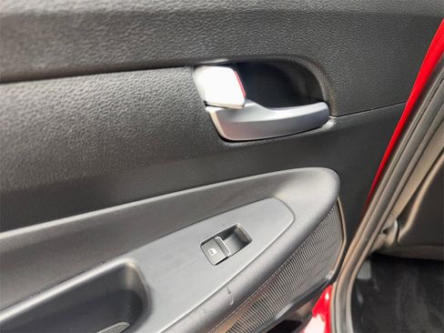 Used 2023 Hyundai Santa Fe SEL image 38