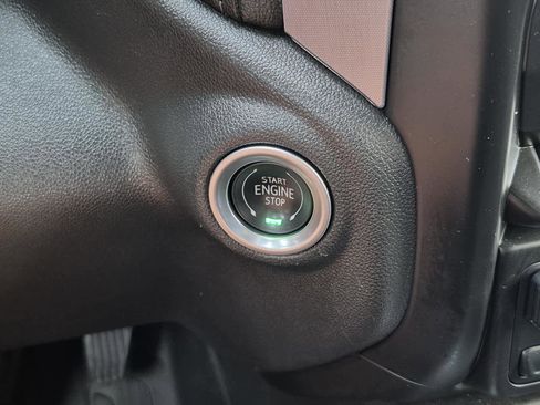 Certified 2022 GMC Sierra 1500 SLT image 25