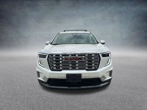 Used 2025 GMC Acadia Denali w/ Super Cruise Package image 9