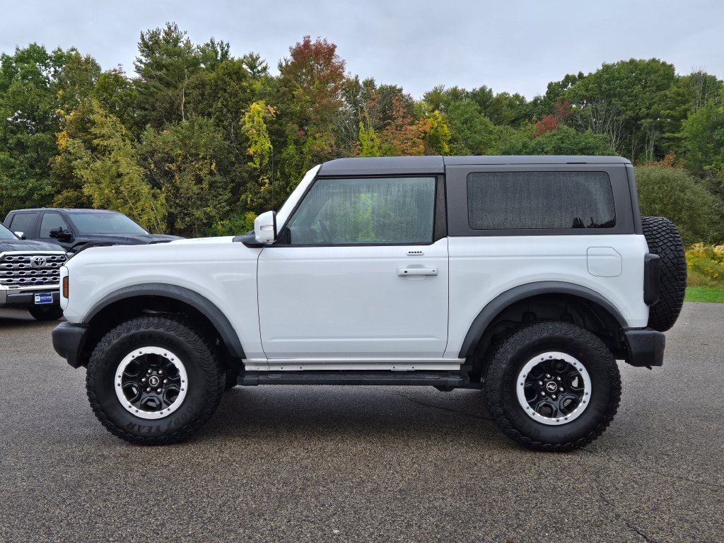 Used 2023 Ford Bronco Outer Banks AWD/4WD image 2