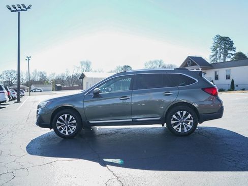 Used 2019 Subaru Outback 2.5i Touring image 34