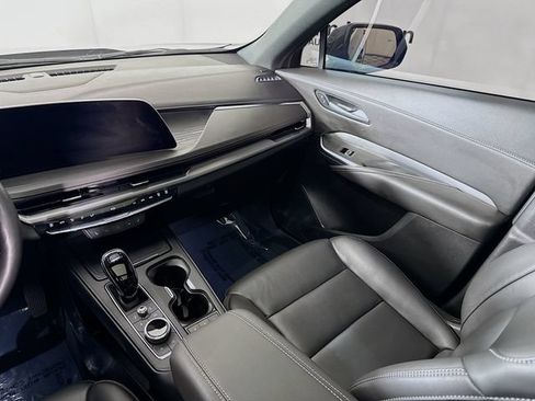 Used 2025 Cadillac XT4 Premium Luxury w/ Cold Weather Package FWD image 24