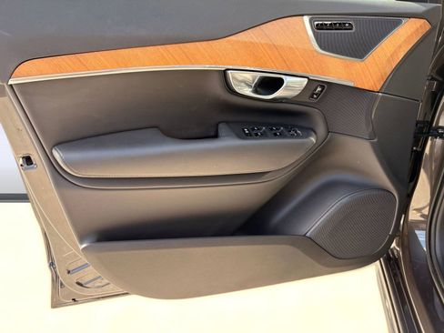 Certified 2023 Volvo XC90 B6 Plus w/ Protection Package Premier image 23