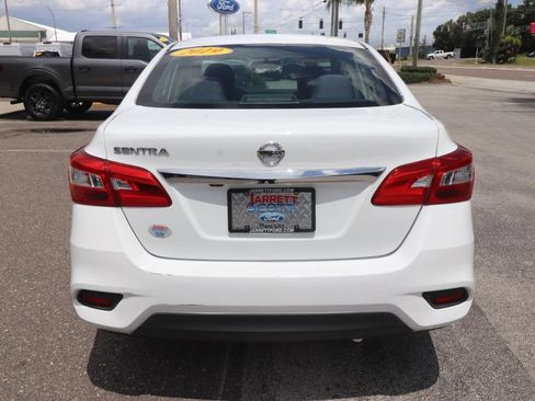 Used 2019 Nissan Sentra S FWD image 10