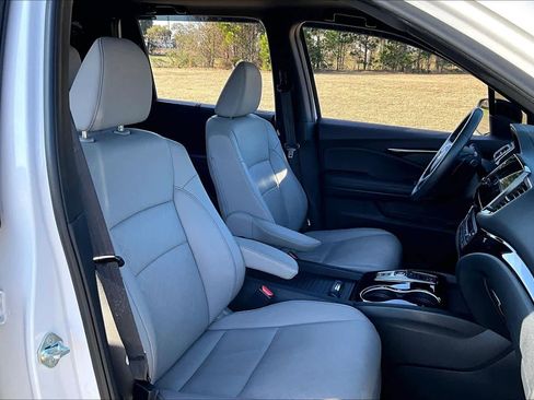 Used 2023 Honda Passport Elite image 8