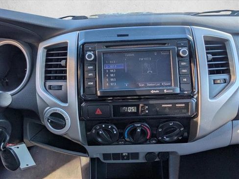 Used 2014 Toyota Tacoma 4x4 Access Cab V6 image 15