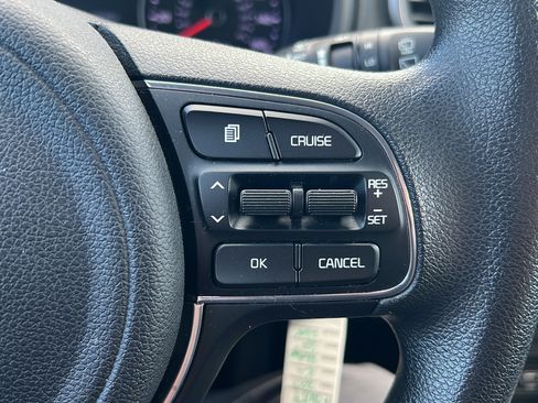 Used 2017 Kia Sportage LX AWD/4WD image 17