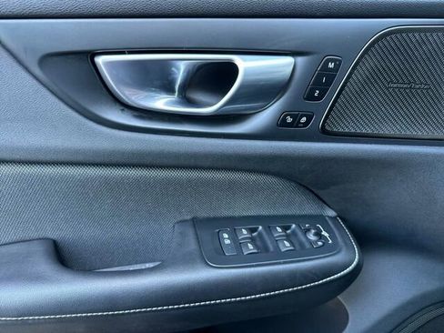 Used 2024 Volvo S60 B5 Plus image 11