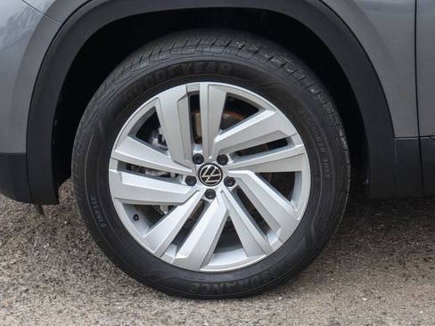 Used 2022 Volkswagen Atlas Cross Sport SE AWD/4WD image 46