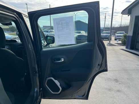 Used 2017 Jeep Renegade Sport w/ Power & Air Group image 39