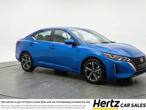 Used 2025 Nissan Sentra SV image 1