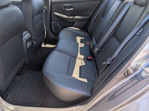 Used 2023 Nissan Sentra SR w/ SR Premium Package FWD image 20
