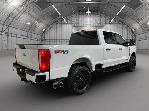 Used 2024 Ford F250 XLT w/ FX4 Off-Road Package AWD/4WD image 6