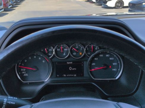 Used 2021 Chevrolet Suburban Z71 image 26