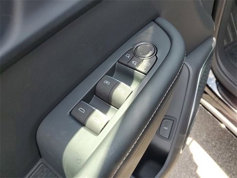 New 2025 Buick Enclave Avenir w/ Super Cruise Package image 9