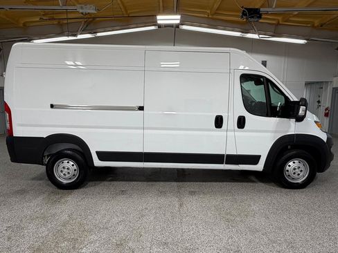 Used 2023 RAM ProMaster 2500 FWD image 5