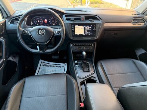 Used 2020 Volkswagen Tiguan SEL image 9