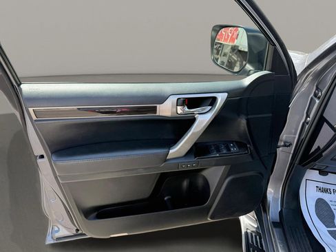 Used 2015 Lexus GX 460 w/ Navigation Package image 14