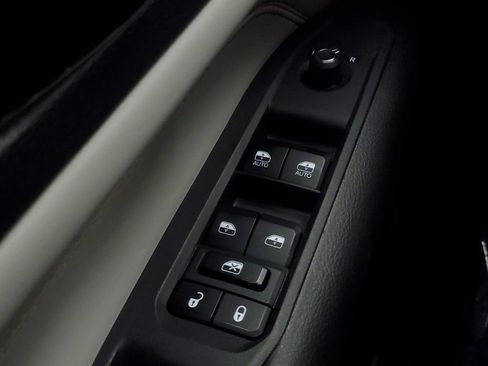 Used 2025 Jeep Compass Limited AWD/4WD image 15
