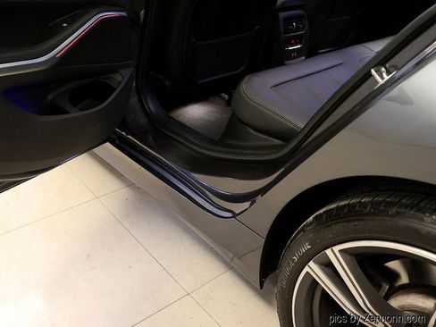 Certified 2022 BMW 330i xDrive Sedan w/ Premium Package 2 image 27