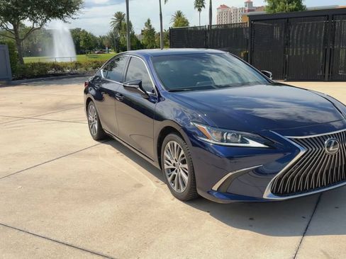 Used 2020 Lexus ES 350 w/ Accessory Package 2 FWD image 3