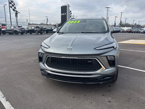 Used 2025 Buick Encore GX Sport Touring w/ Comfort Package image 2