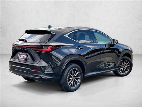 Used 2025 Lexus NX 250 FWD w/ Accessory Package (Z2) image 2