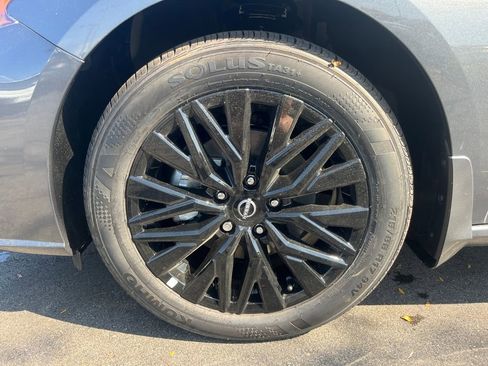 New 2025 Nissan Altima 2.5 SV w/ SV Special Edition Package image 9