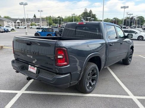 New 2026 RAM 1500 4x4 Crew Cab image 8