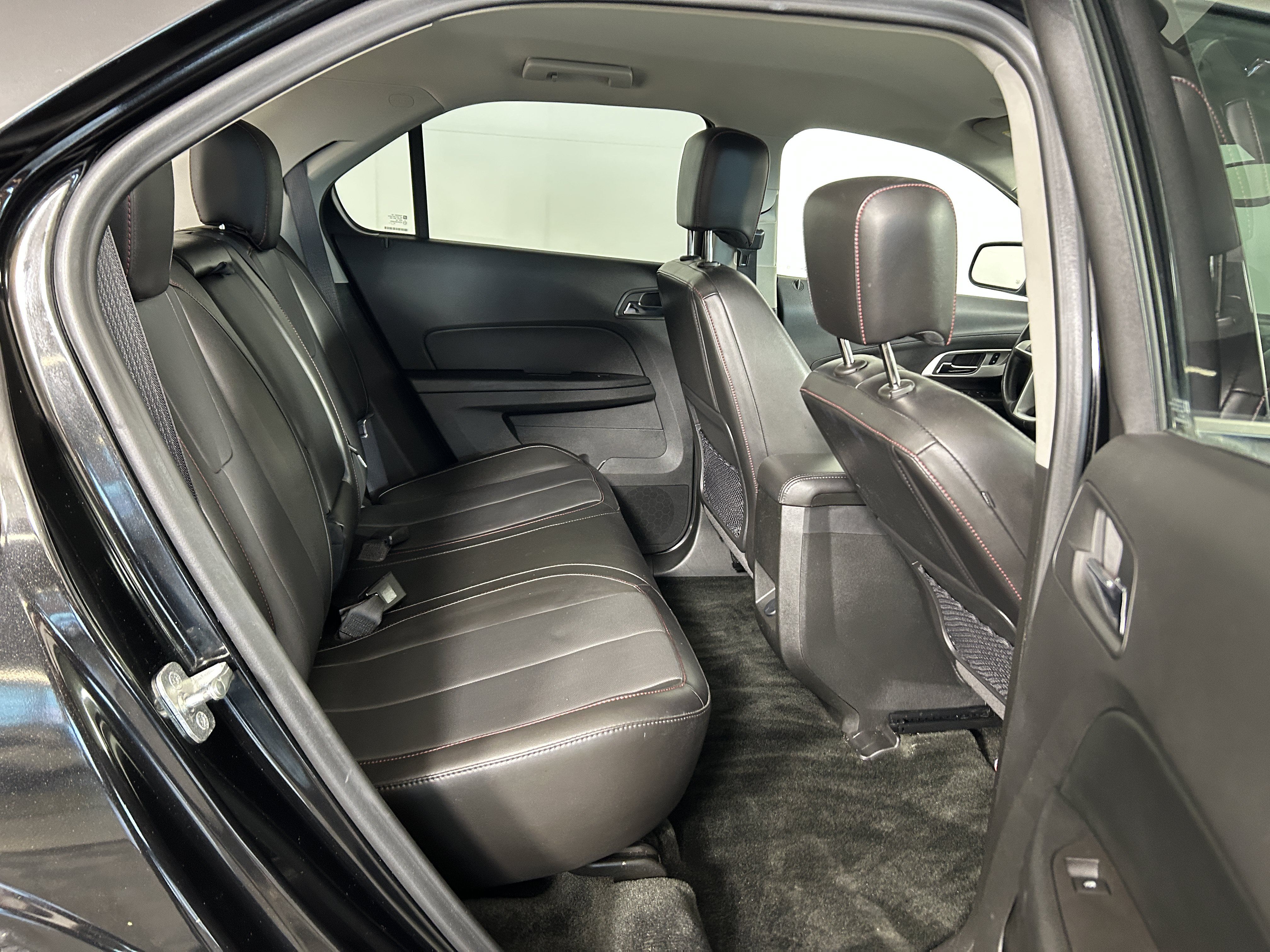 Used 2017 Chevrolet Equinox LT w/ Midnight Edition AWD/4WD image 23