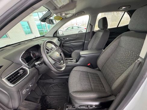 Used 2022 Chevrolet Equinox LT image 12