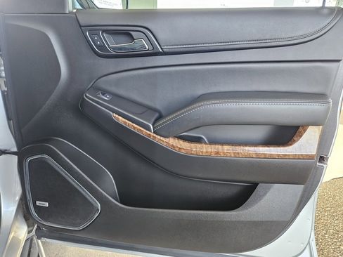 Used 2016 Chevrolet Tahoe LTZ image 18