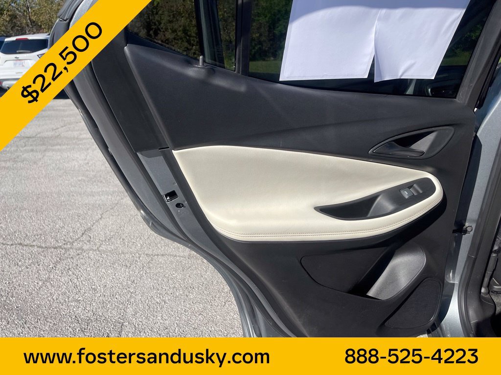 Used 2024 Buick Encore GX Avenir w/ Avenir Convenience Package FWD image 16