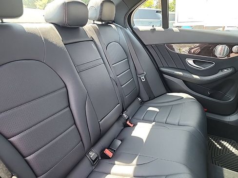 Used 2018 Mercedes-Benz C 300 4MATIC Sedan image 19