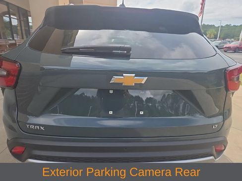 Used 2026 Chevrolet Trax LT w/ Driver Confidence Package FWD image 5