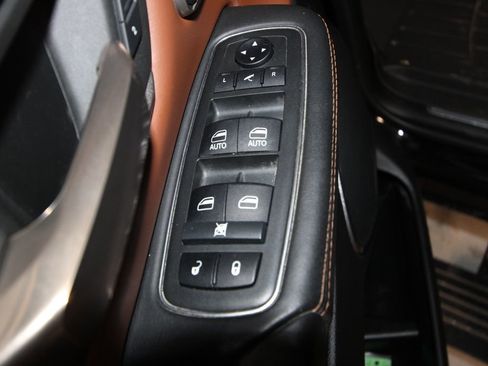 Used 2020 RAM 1500 Limited image 6