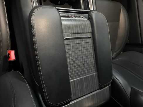 Used 2024 Jeep Wagoneer Series II w/ Flexible Seating Group image 14