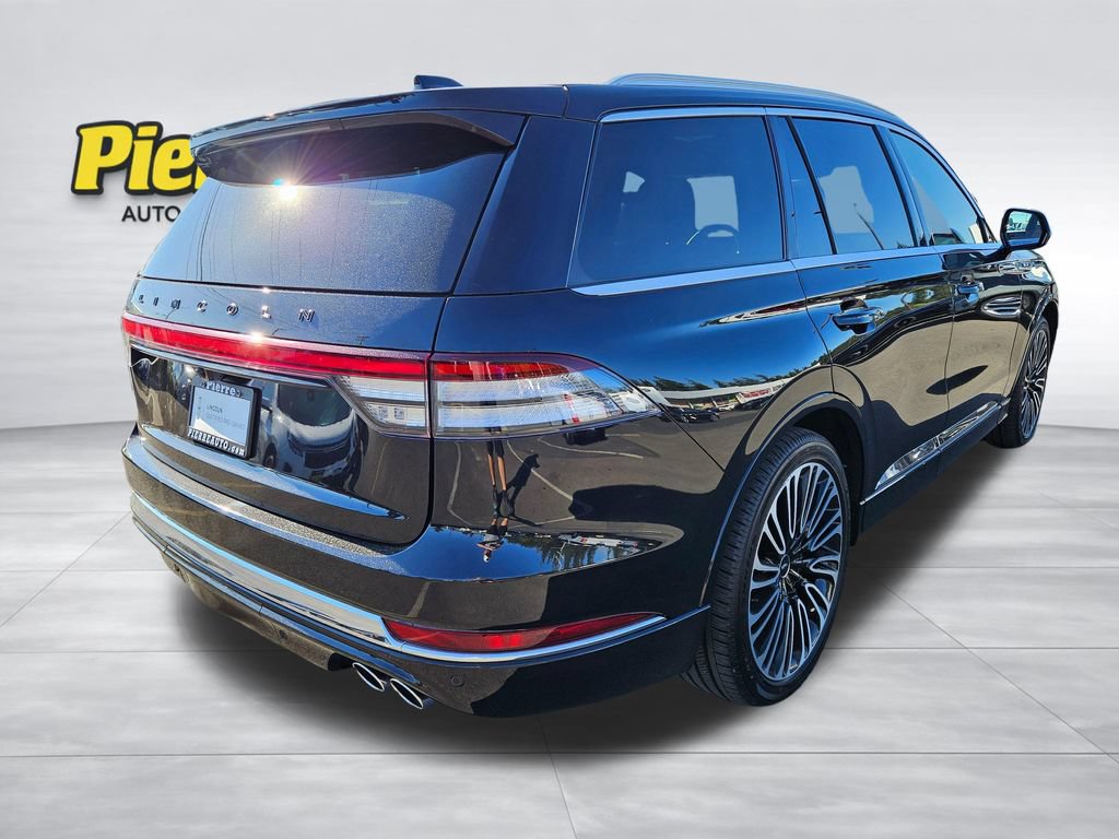 Certified 2025 Lincoln Aviator Black Label AWD/4WD image 5