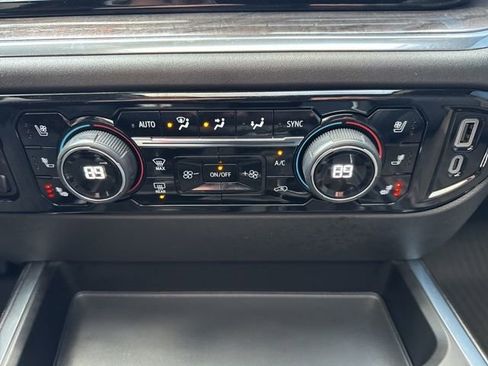 Used 2023 Chevrolet Silverado 1500 LTZ w/ LTZ Premium Package AWD/4WD image 15