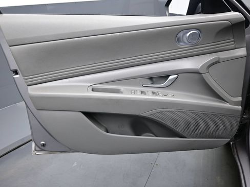 Certified 2023 Hyundai Elantra SEL w/ Convenience Package FWD image 9