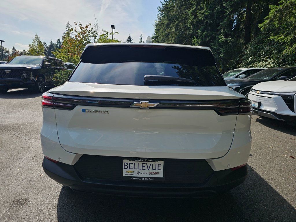 New 2026 Chevrolet Equinox EV LT FWD image 5