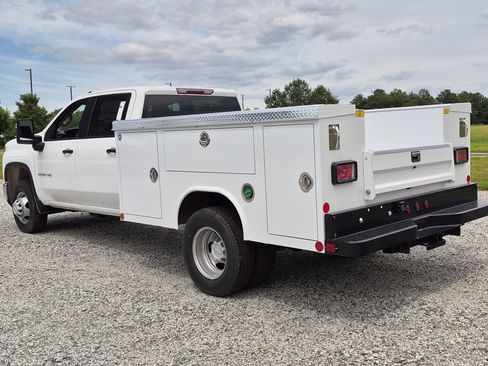 Used 2025 Chevrolet Silverado 3500 W/T w/ WT Convenience Package AWD/4WD image 7