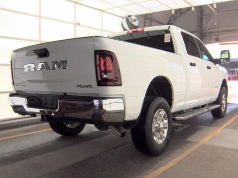 Used 2026 RAM 2500 Big Horn AWD/4WD image 6